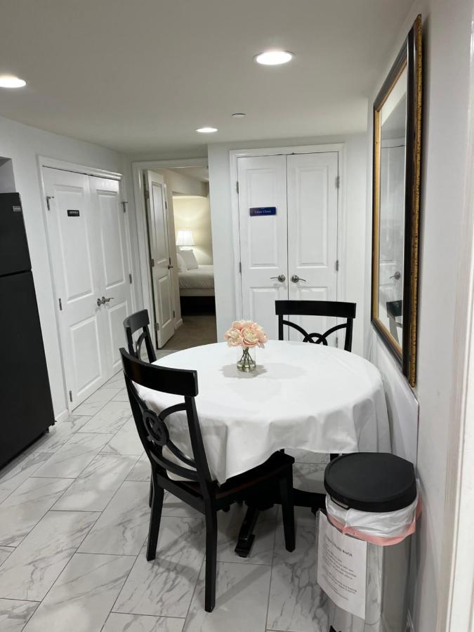 Lovely Remodeled 2Bdrm Basement Home Ουάσινγκτον Εξωτερικό φωτογραφία