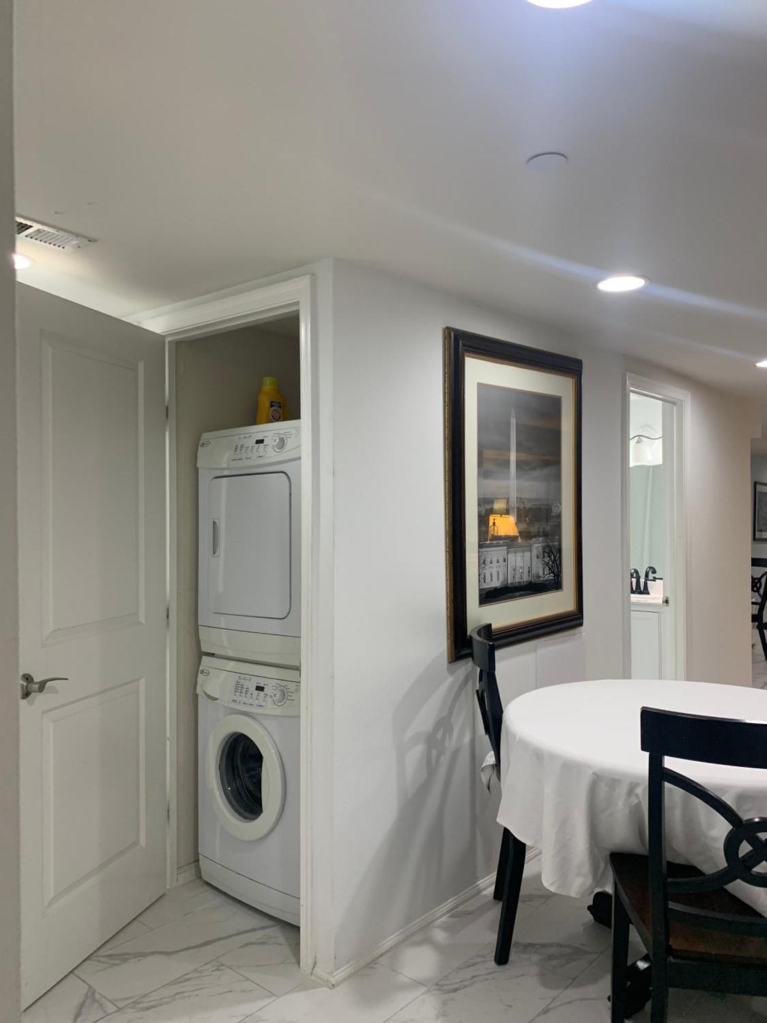 Lovely Remodeled 2Bdrm Basement Home Ουάσινγκτον Εξωτερικό φωτογραφία